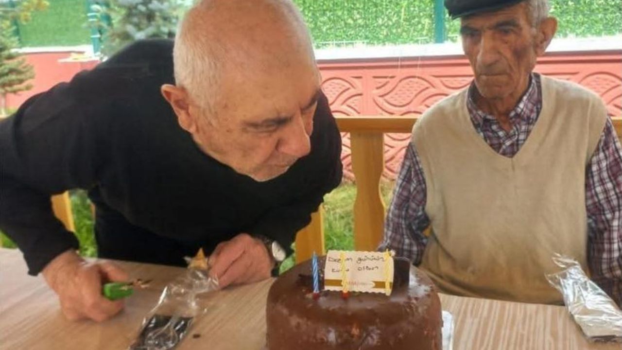 Kars huzurevinde doğum günü coşkusu – Birlik Haber Ajansı
