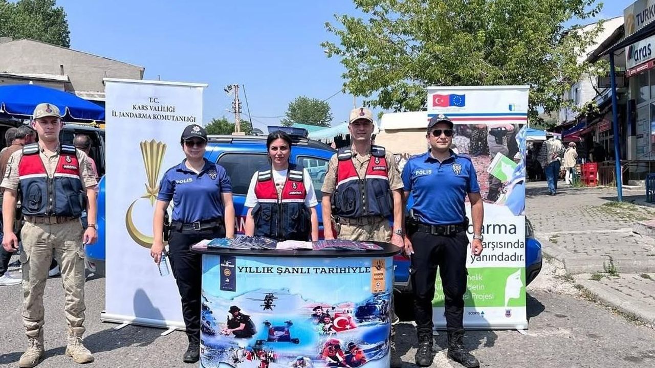 Susuz’da kadına yönelik şiddetle mücadelede KADES tanıtım standı kuruldu – Birlik Haber Ajansı