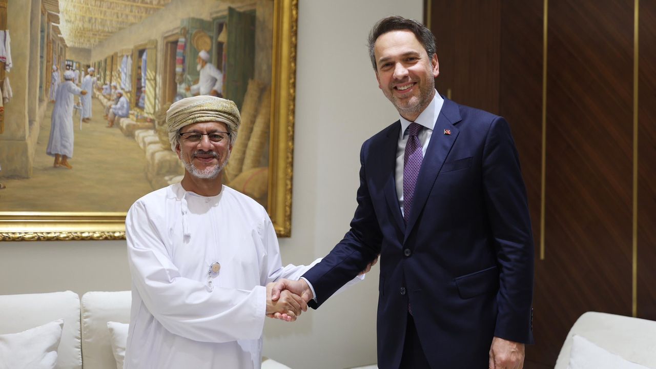 Türkiye ile Umman enerji alanında iş birliği anlaşması imzaladı