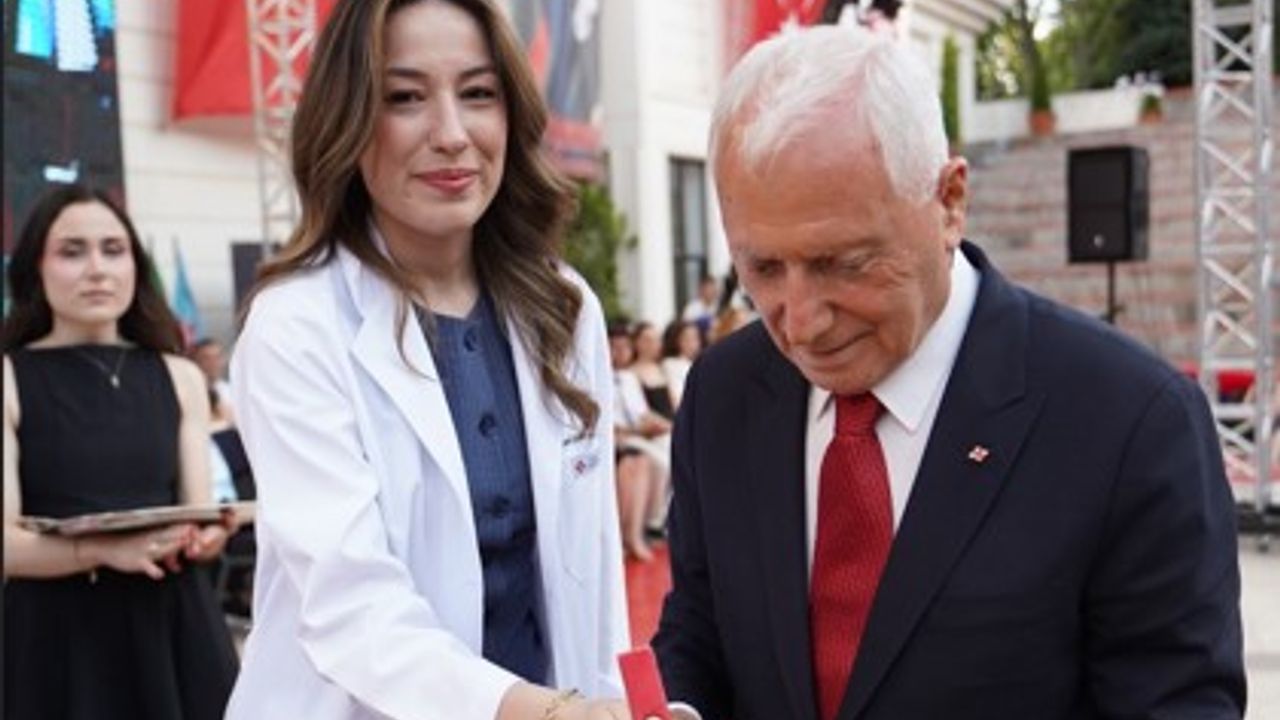 Şehit kızından yürekleri dağlayan mezuniyet konuşması – Birlik Haber Ajansı