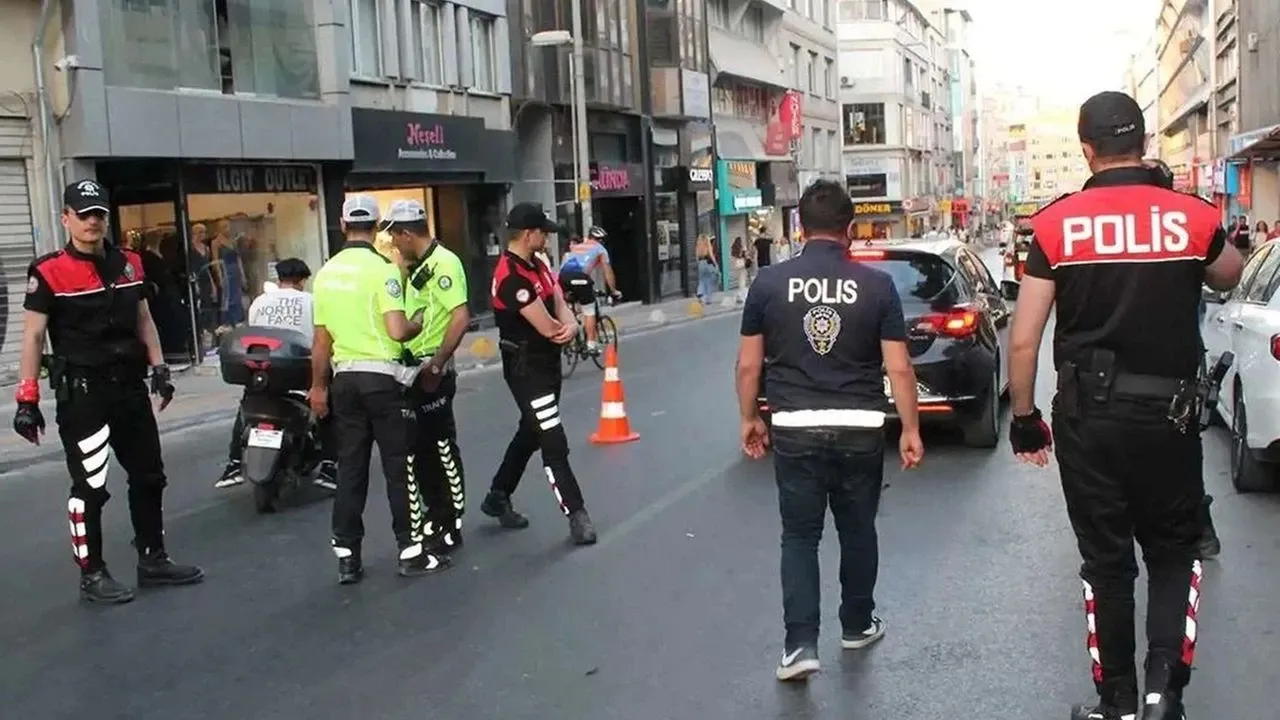 İstanbul'da "Huzur" uygulaması: 833 gözaltı