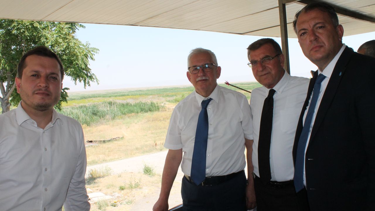 Akıncı’dan Eber Gölü’ne destek; “Eber Gölü yaşasın” – Birlik Haber Ajansı