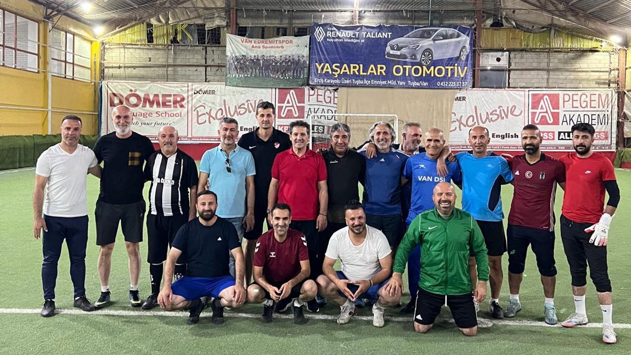 Van futbolu Sağdinçler halısahada buluştu – Birlik Haber Ajansı
