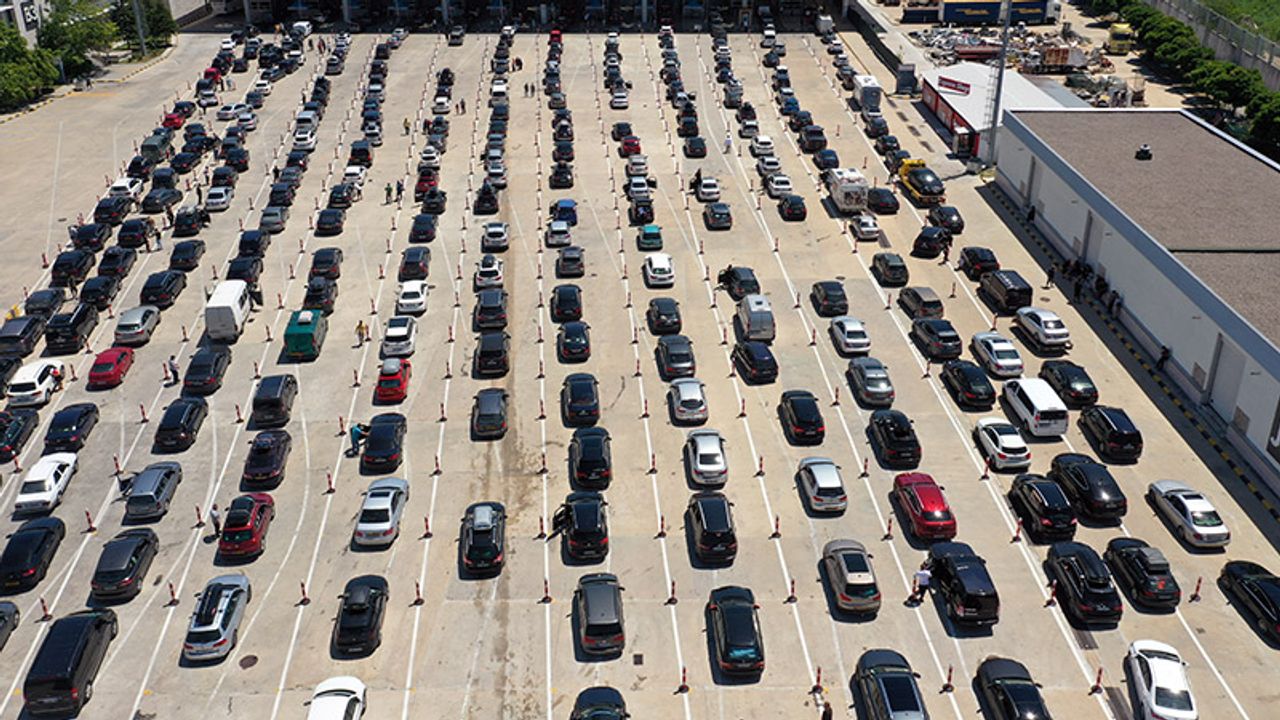 Kapıkule’de gurbetçi yoğunluğu: 3 haftada 620 bin kişi yurda giriş yaptı – Birlik Haber Ajansı