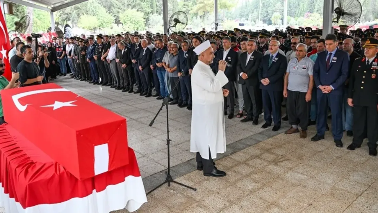 Şehit Jandarma Uzman Çavuş Yıldırım, Adana’da son yolculuğuna uğurlandı – Birlik Haber Ajansı