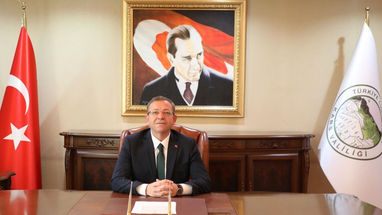 Vali Polat’tan çağrı: “Tüm hemşehrilerimi bu tarihi günü birlikte yaşamak üzere etkinlik alanlarına davet ediyorum.” – Birlik Haber Ajansı