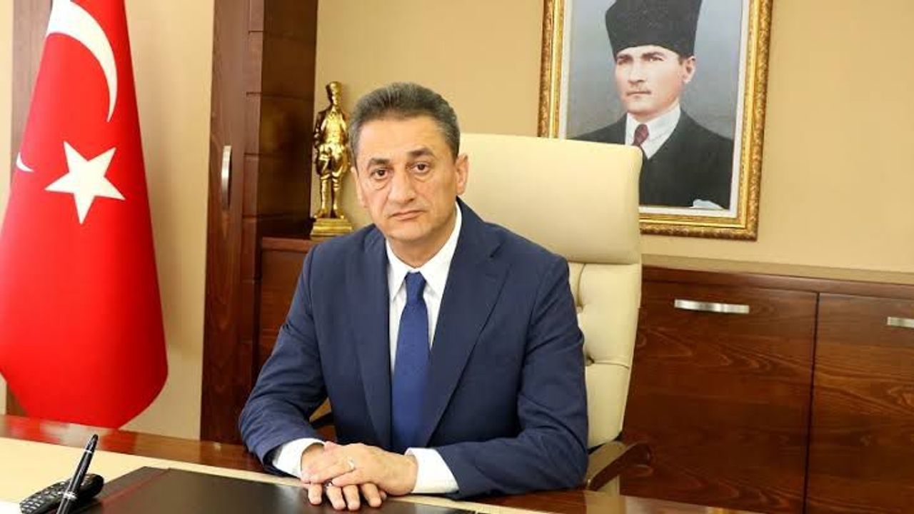 Rizeli Vali ailesi ile kaza geçirdi – Birlik Haber Ajansı