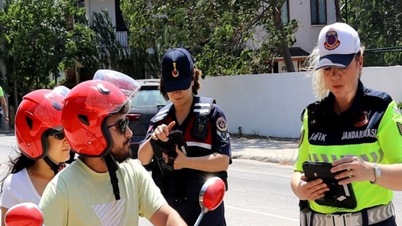 Çanakkale’de jandarmadan motosiklet ve motorlu bisikletlere özel trafik denetimi – Birlik Haber Ajansı