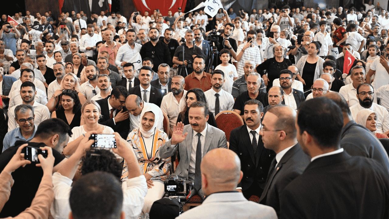 Anahtar Parti: Siyaset etiğini yok sayan, seviyesiz üslupla yapılan tepkilere asla aynı dille karşılık vermeyeceğiz – Birlik Haber Ajansı