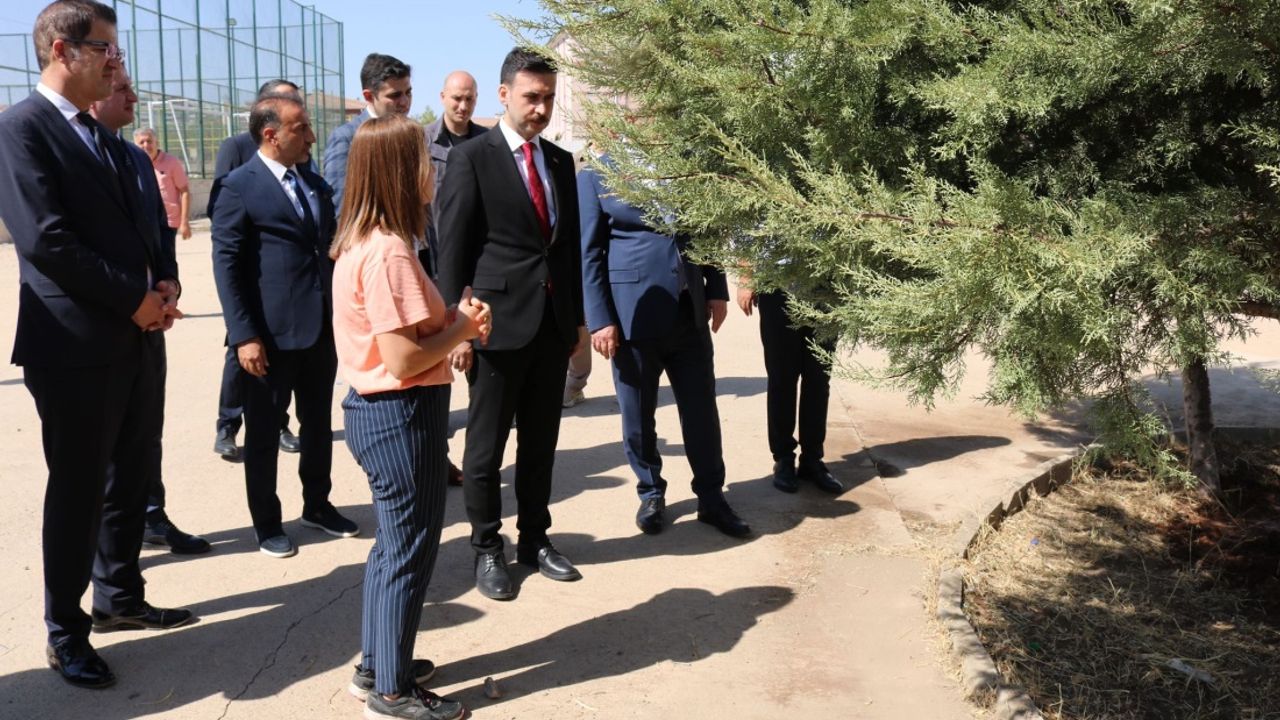 Diyarbakır Denetimli Serbestlik Müdürlüğünden eğitim kurumlarına anlamlı destek – Birlik Haber Ajansı