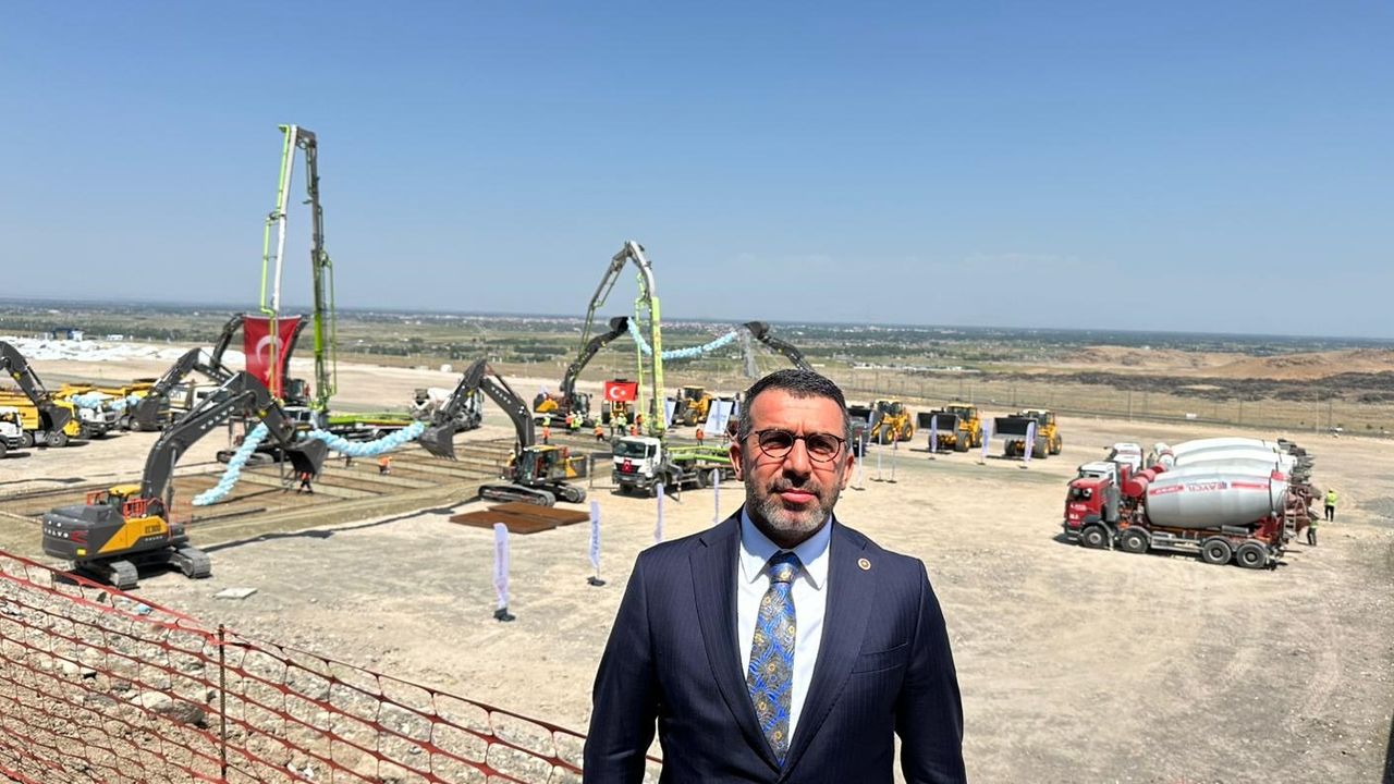 AK Parti Kars Milletvekili Adem Çalkın: “Kars-Iğdır-Aralık-Dilucu Hızlı Demiryolu Hattı bir hayal olmaktan çıkıyor” – Birlik Haber Ajansı