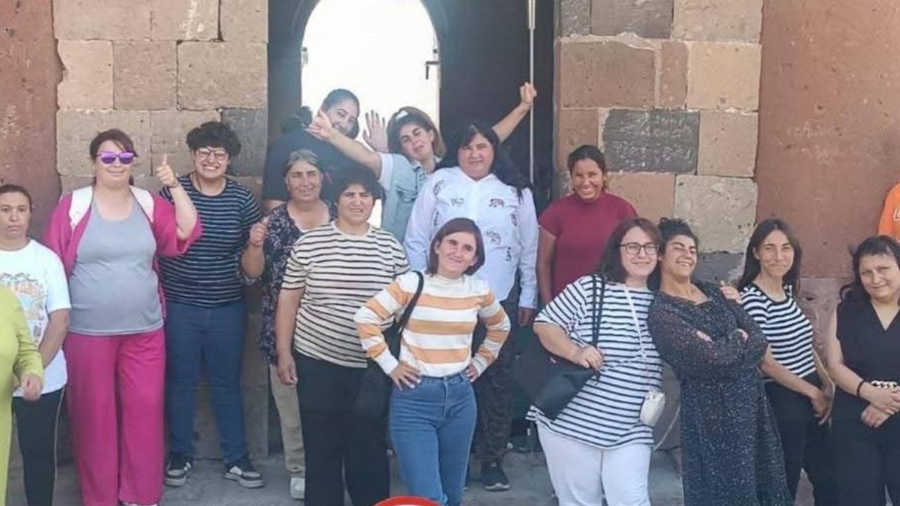 Kars Engelsiz Yaşam Merkezi’nden Ani Harabeleri gezisi – Birlik Haber Ajansı