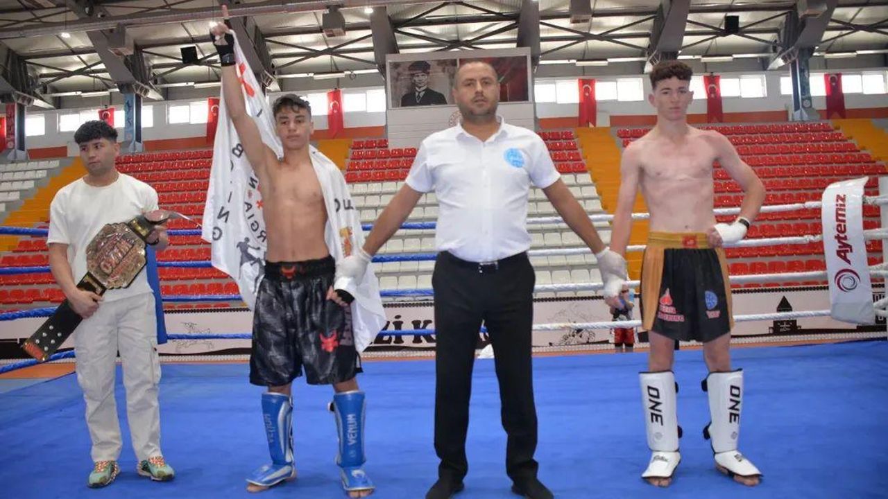 Ani’nin Fethi anısına 2. Kick Boks Şampiyonası sona erdi – Birlik Haber Ajansı