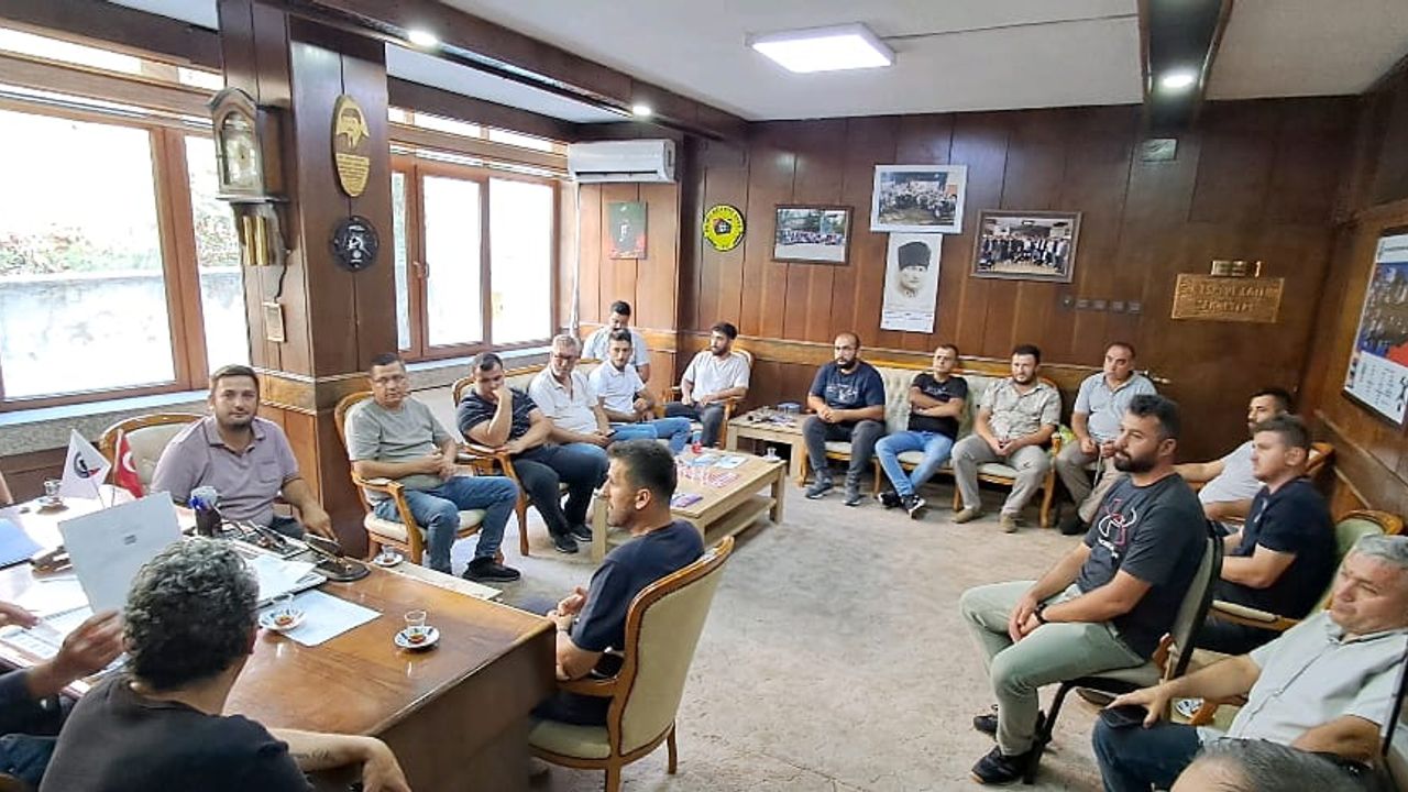 TTK Demiryolu Servisi çalışanları Genel Maden İşçileri Sendikası’nı ziyaret etti – Birlik Haber Ajansı