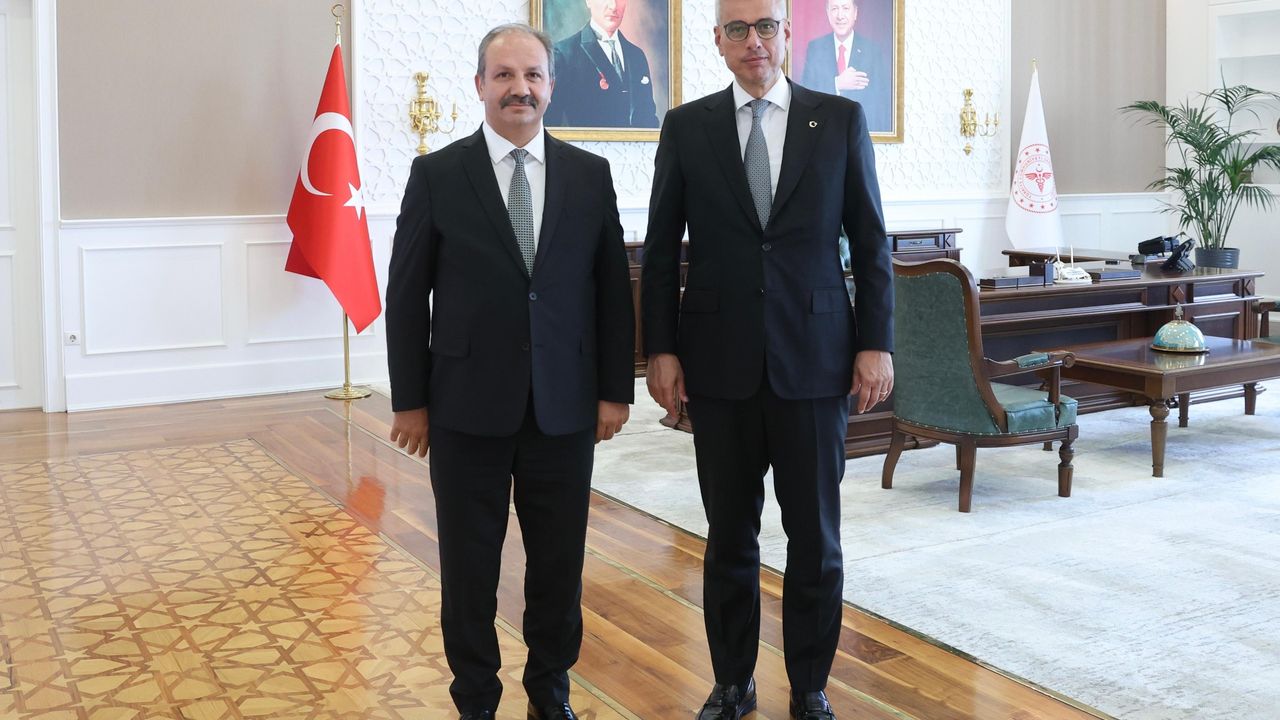 Sağlık-Sen, Toplu Sözleşme gündemiyle Sağlık Bakanı Memişoğlu’nu ziyaret etti – Birlik Haber Ajansı