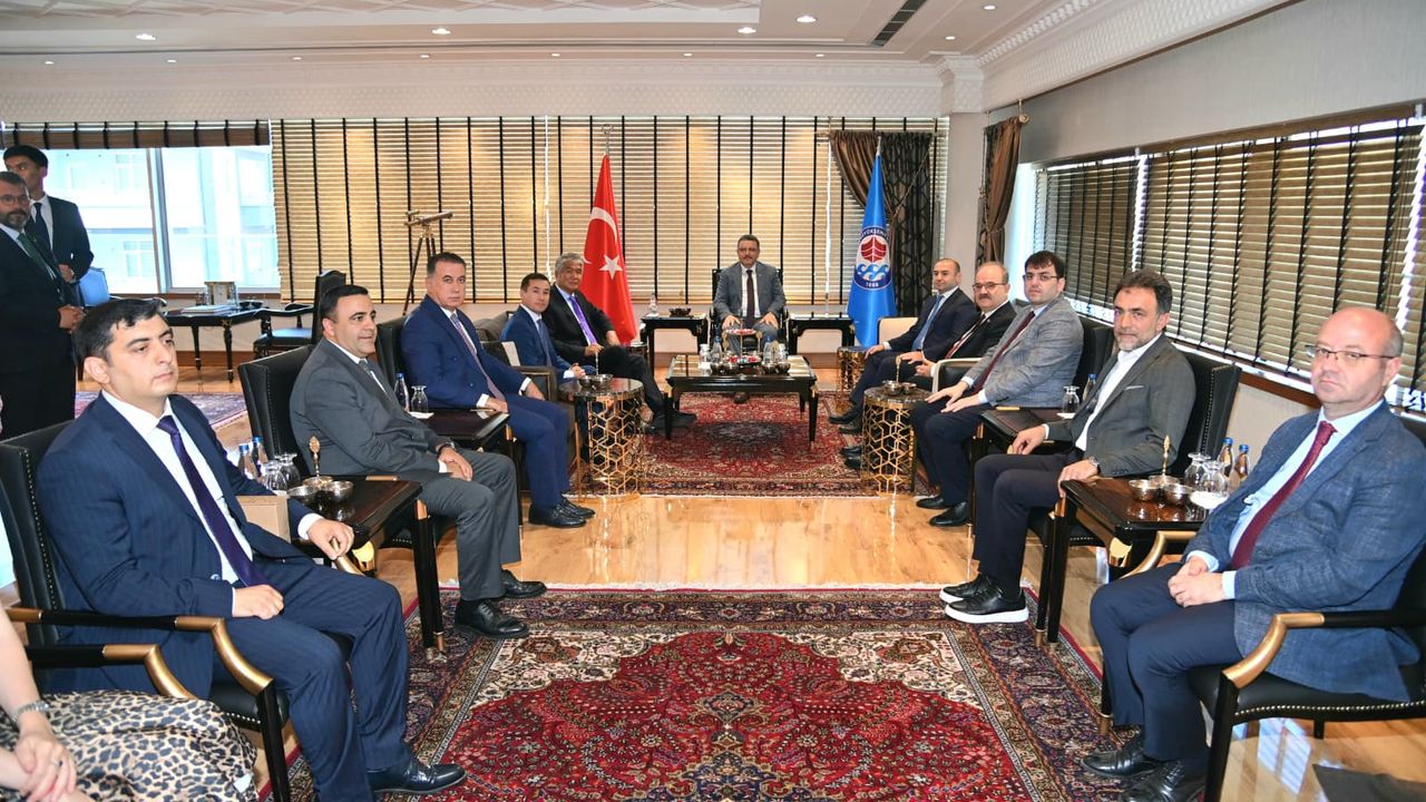 Trabzon Büyükşehir Belediye Başkanı Genç: “Daha güçlü bir Türk dünyası oluşturmalıyız” – Birlik Haber Ajansı