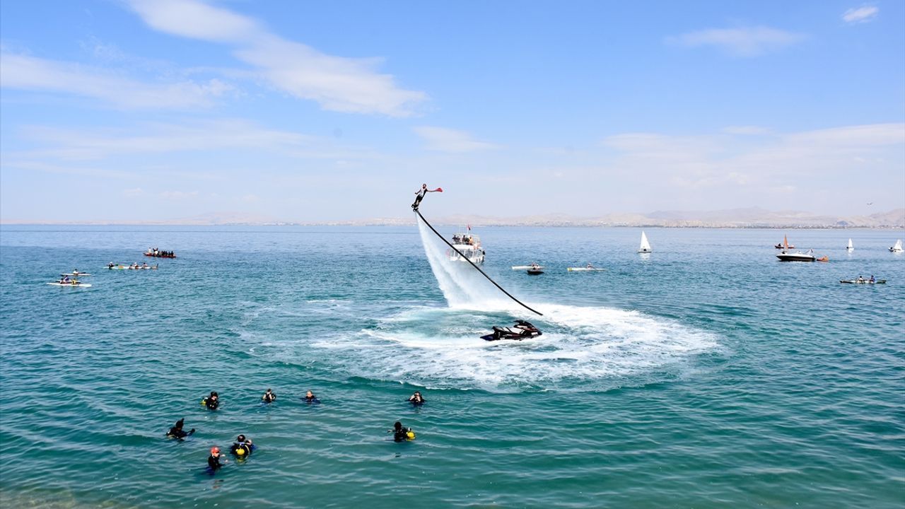 AK Parti Van Gençlik Kolları, “Gölfest Gençlik Buluşması” düzenledi – Birlik Haber Ajansı