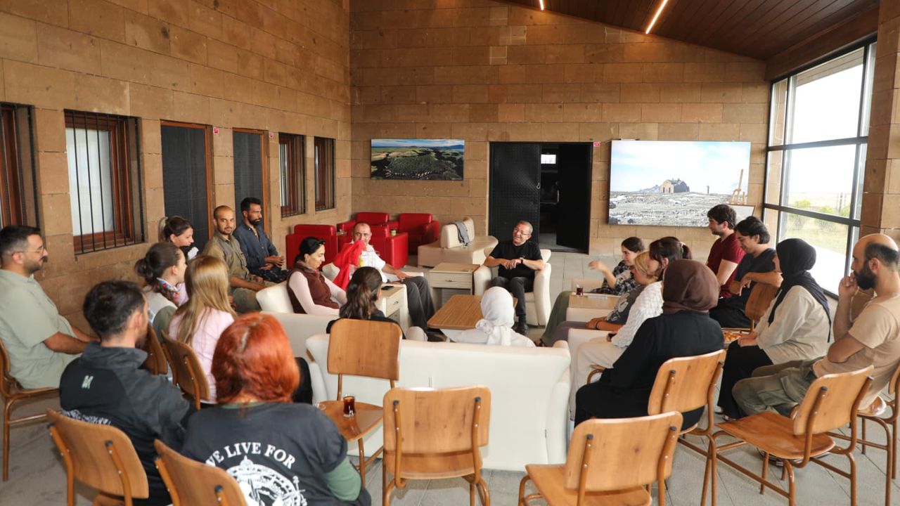 Vali Ziya Polat’tan Ani Örenyeri’nde yürütülen kazı ve koruma çalışmalarını inceledi – Birlik Haber Ajansı