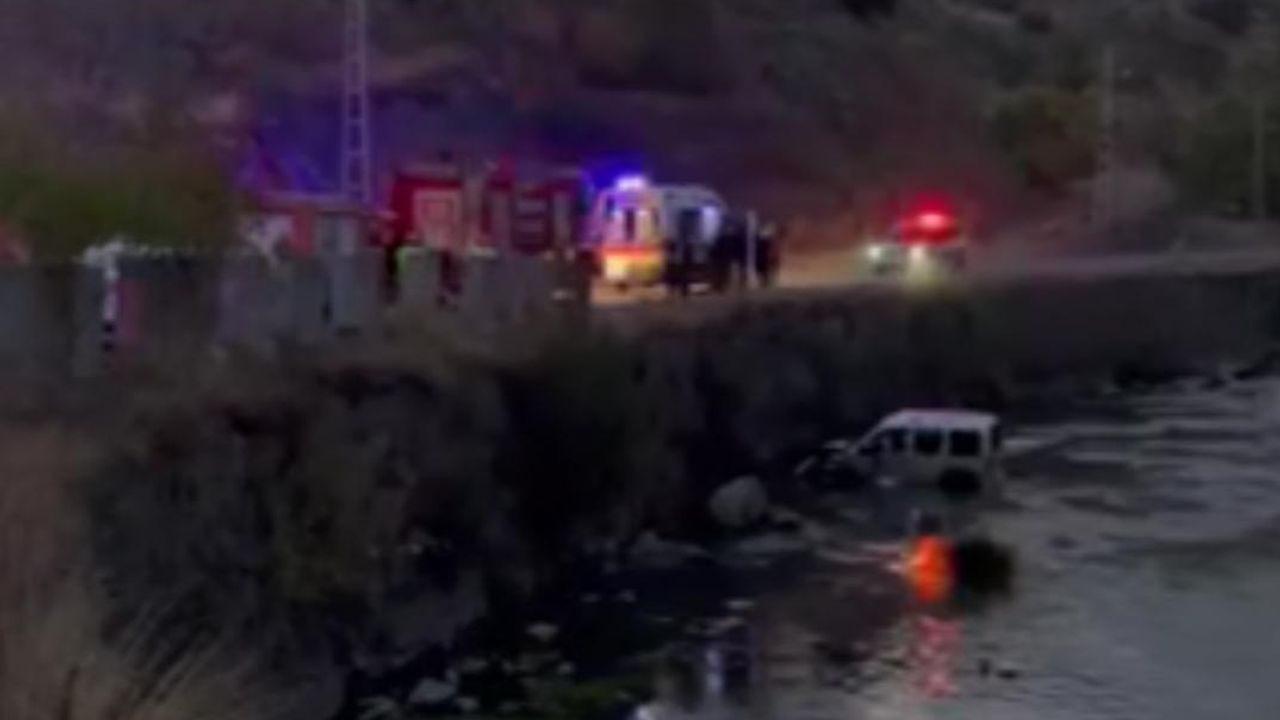 Kars’ta araç Kars Çayı’na düştü: 1 kişi yaralandı – Birlik Haber Ajansı