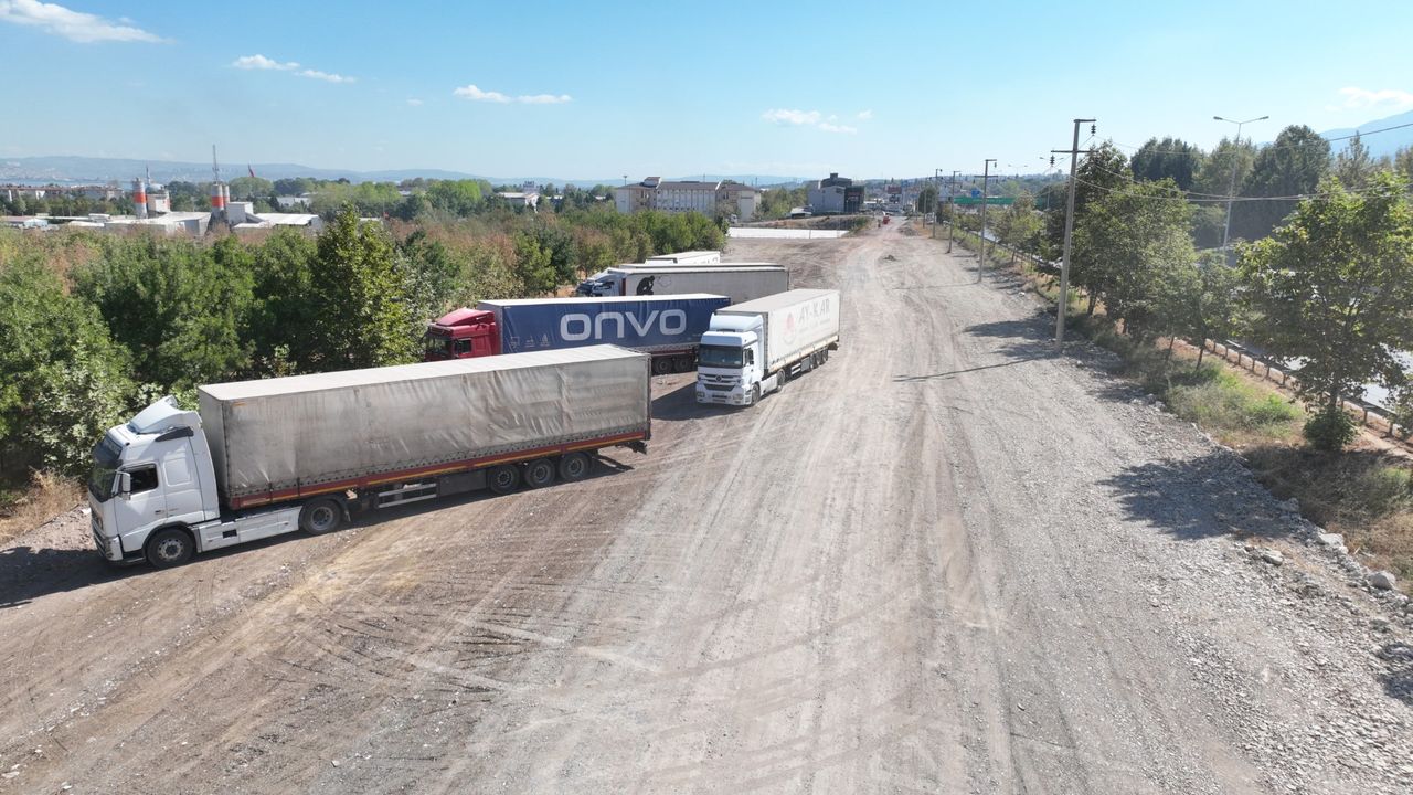 D-130’da ağır vasıta yasağı başladı, trafik rahatladı – Birlik Haber Ajansı