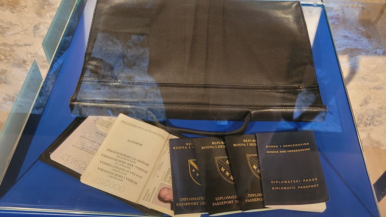 Aliya İzzetbegoviç müzesi tarihe ışık tutuyor – Birlik Haber Ajansı