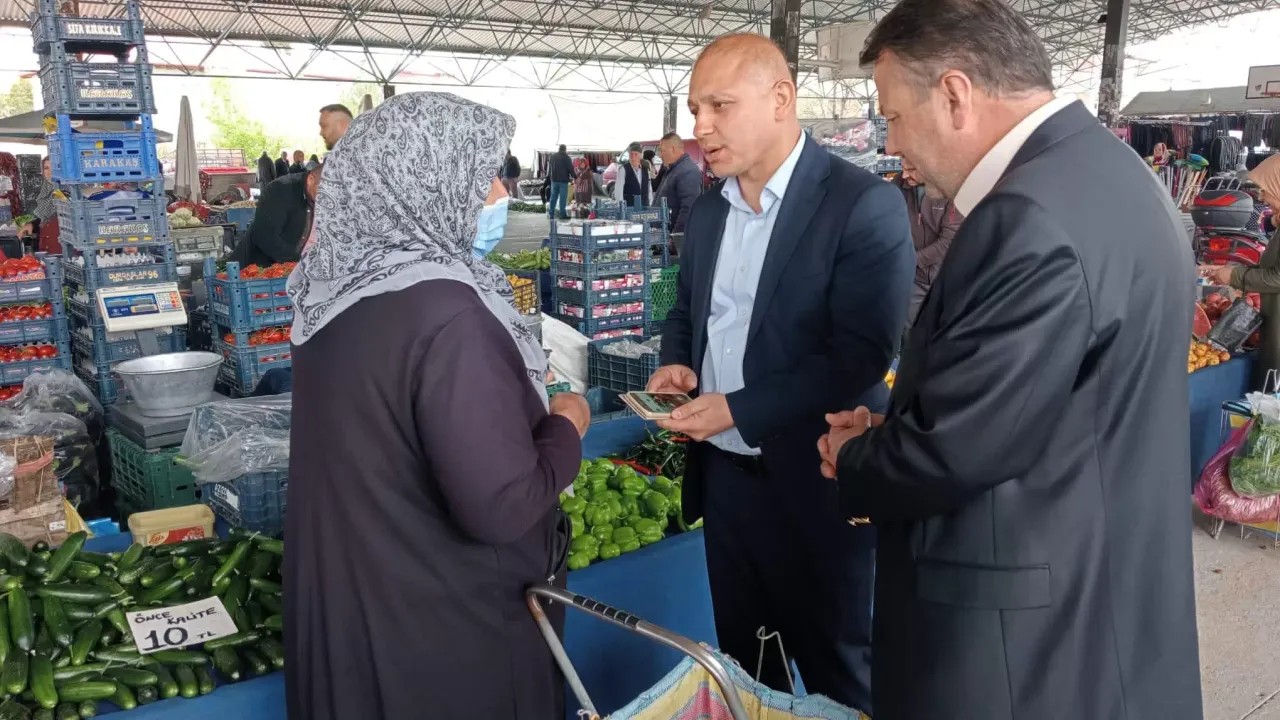 Kırıkkale Belediyesi’nden emeklilere pazar desteği – Birlik Haber Ajansı