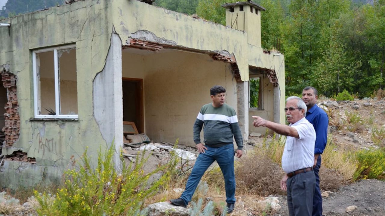 14 yıl önceki selin izleri hala duruyor, kayıp çift bulunamadı – Birlik Haber Ajansı