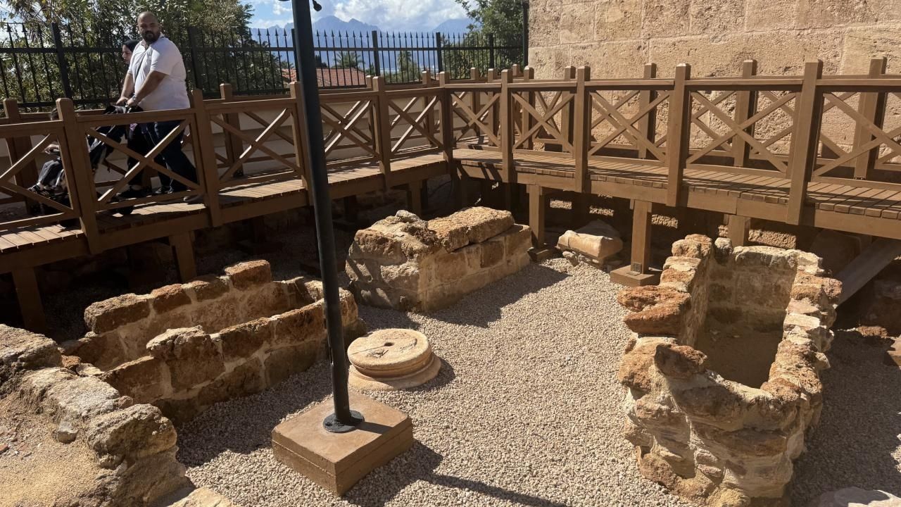 Yivli Minare çevresinde tarih gün yüzüne çıktı: 3 mezar koruma altına alındı – Birlik Haber Ajansı