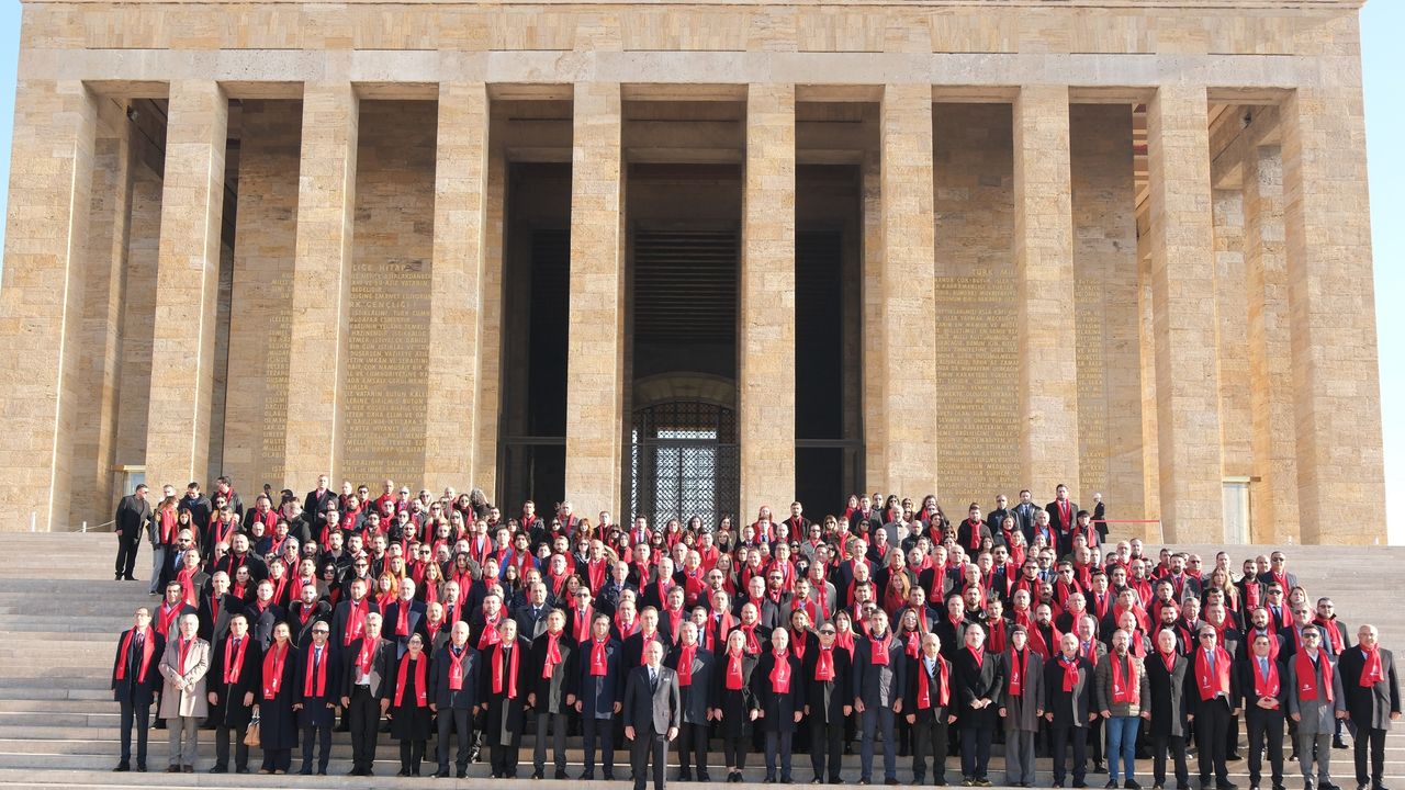 ASO ailesi 62. kuruluş yıl dönümünde Ata’nın huzurunda – Birlik Haber Ajansı