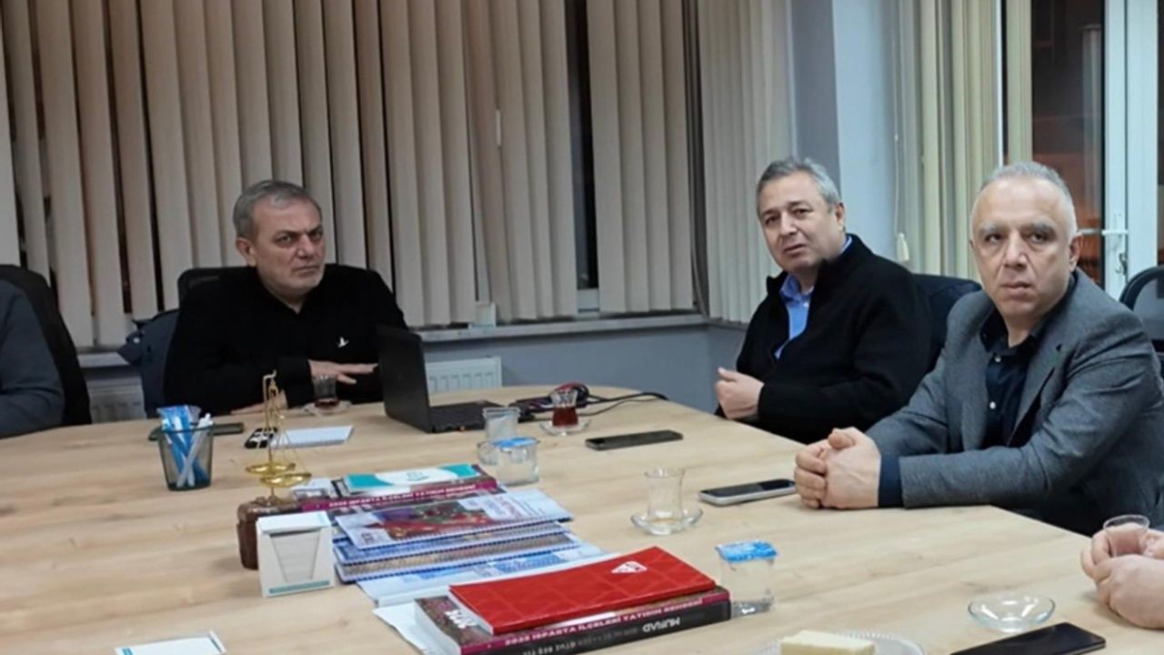 Fikir Isparta Topluluğu kuraklığa toleranslı meyve türlerini gündem yaptı – Birlik Haber Ajansı