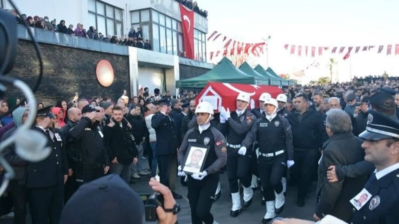 Düzceli Şehit Polis “Turgut Külünk” Akçakoca’da hüzünle uğurlandı – Birlik Haber Ajansı