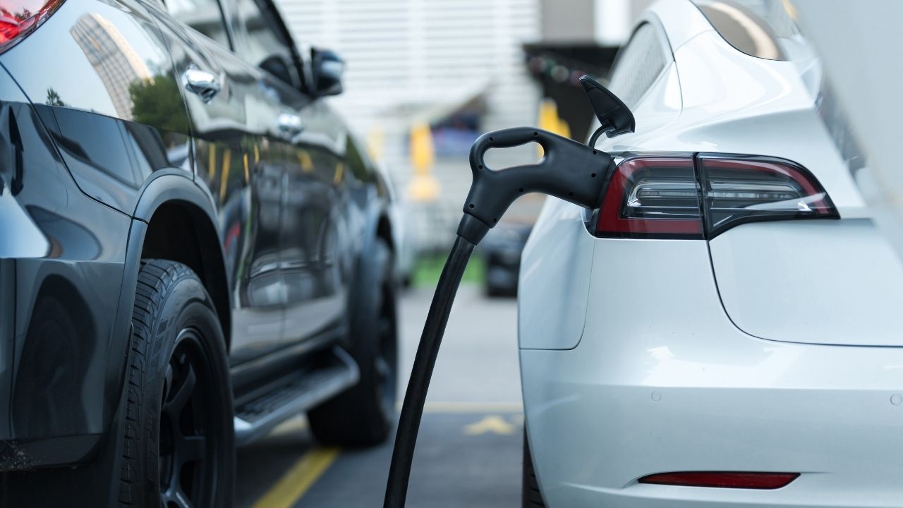 Türkiye’de elektrikli otomobil satışları 11 ayda ikiye katlandı – Birlik Haber Ajansı