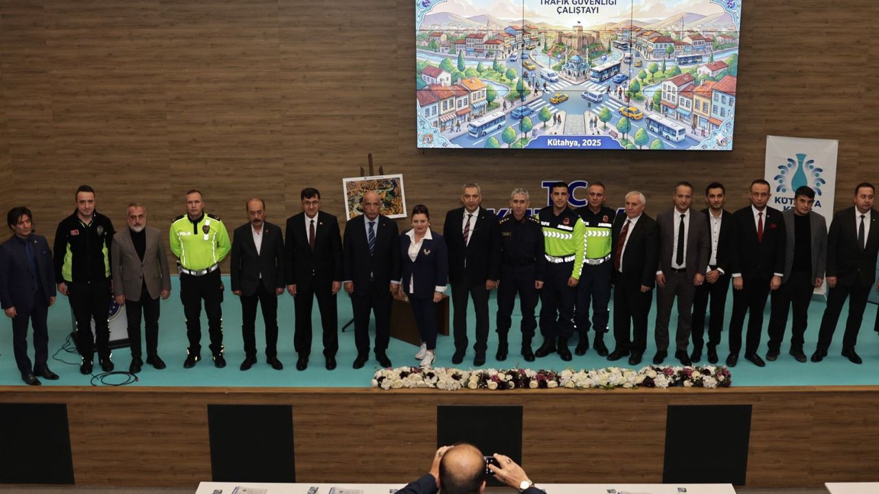 Kütahya’da Ulaşım ve Trafik Güvenliği panel ve çalıştayı düzenlendi – Birlik Haber Ajansı