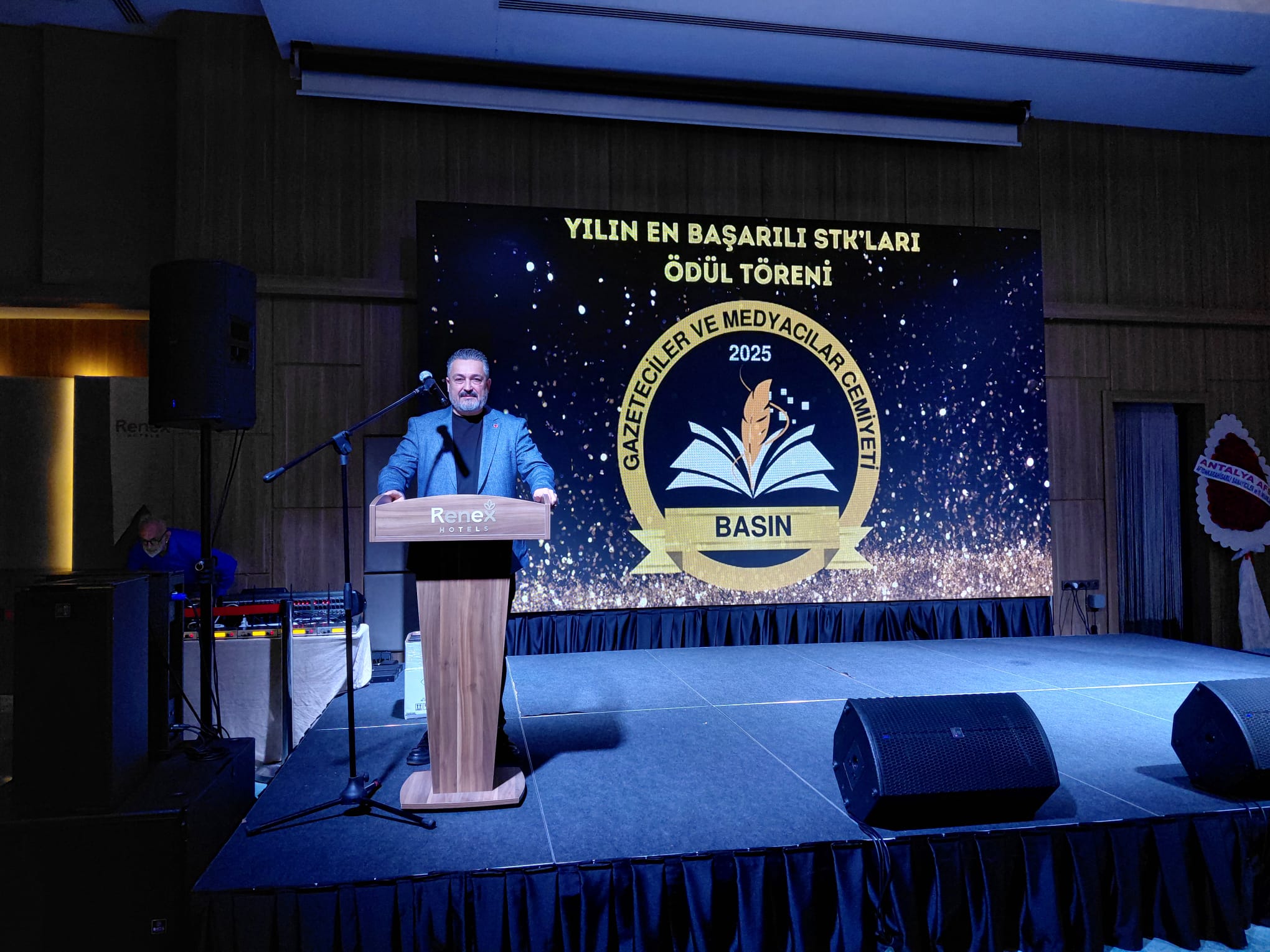 Antalya’da 10 Ocak Çalışan Gazeteciler Bayramı’nda Unutulmaz Ödül Töreni!