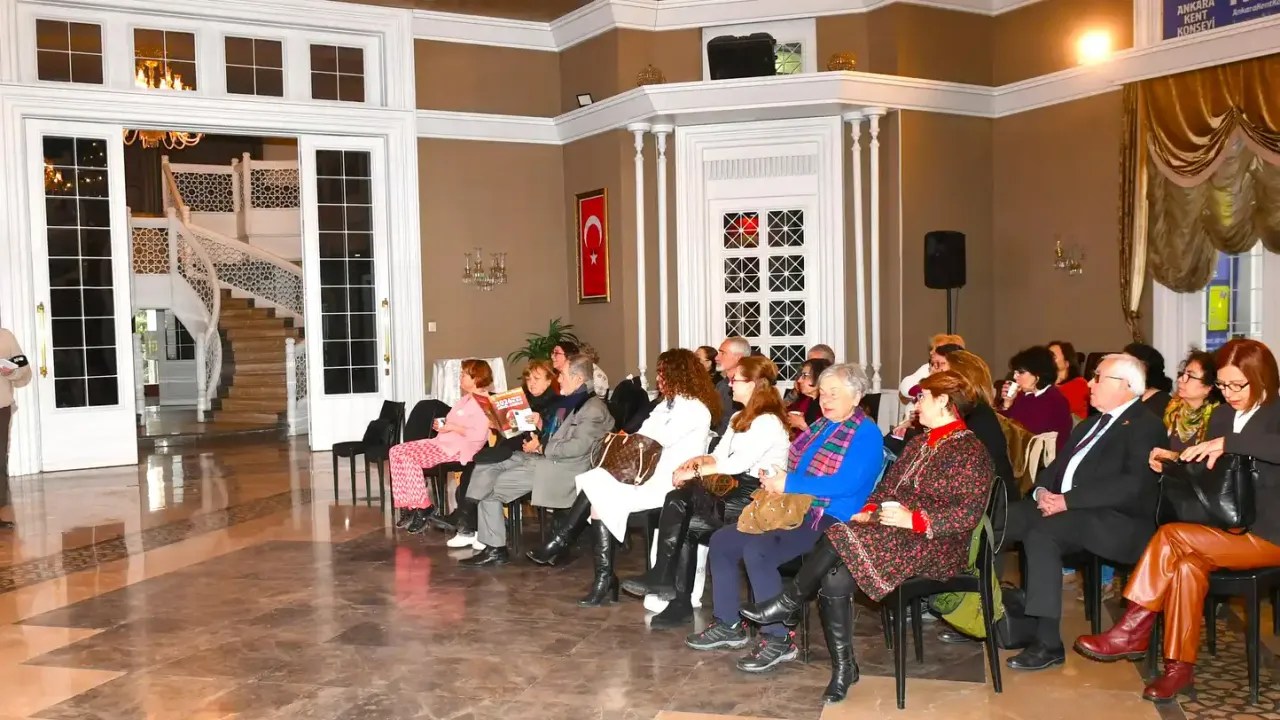 AKK’de “Kitaplık Söyleyişileri” devam ediyor: Şimdi de “Küçük Prens” eseri başkentlilerle buluştu – Birlik Haber Ajansı