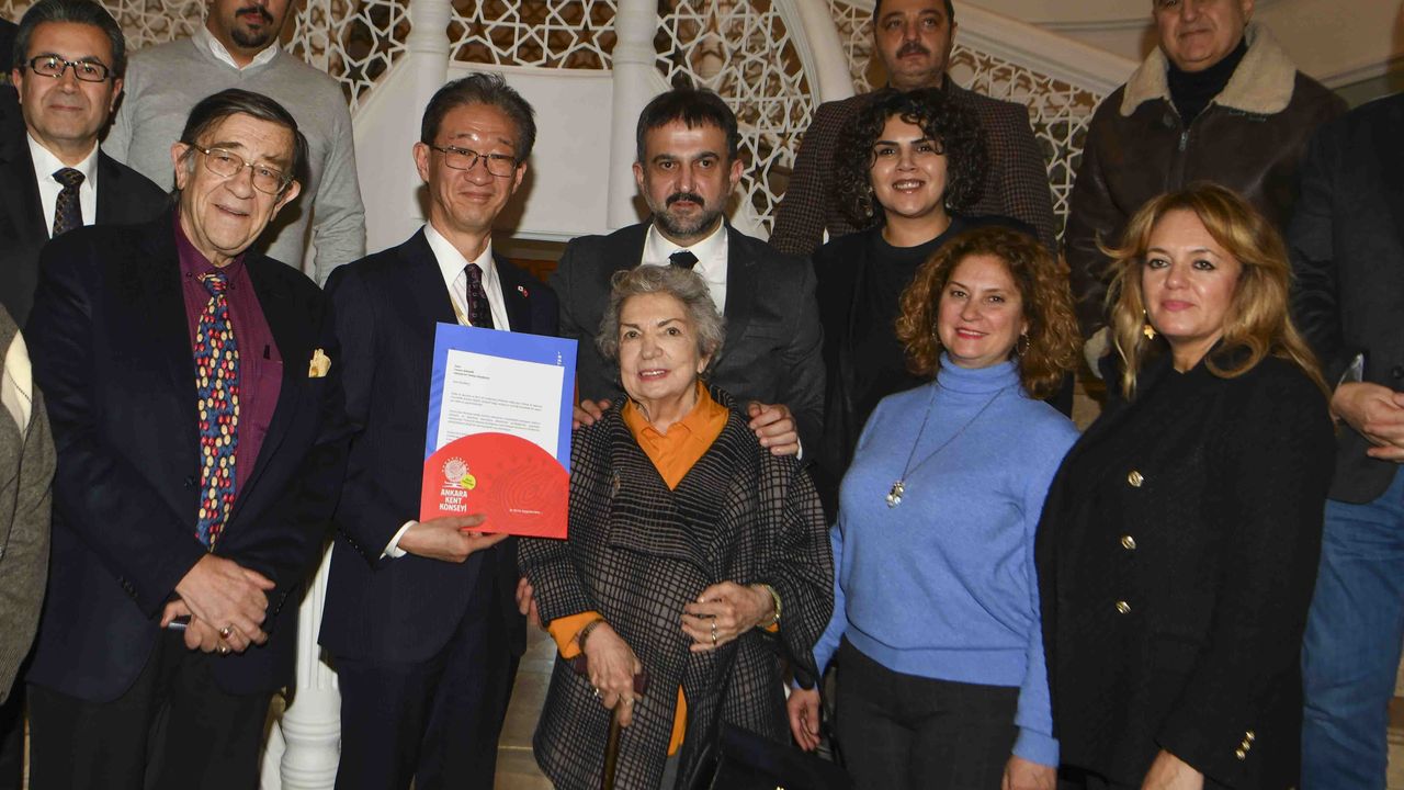 AKK, diplomatik temaslarına bir yenisini daha ekledi – Birlik Haber Ajansı