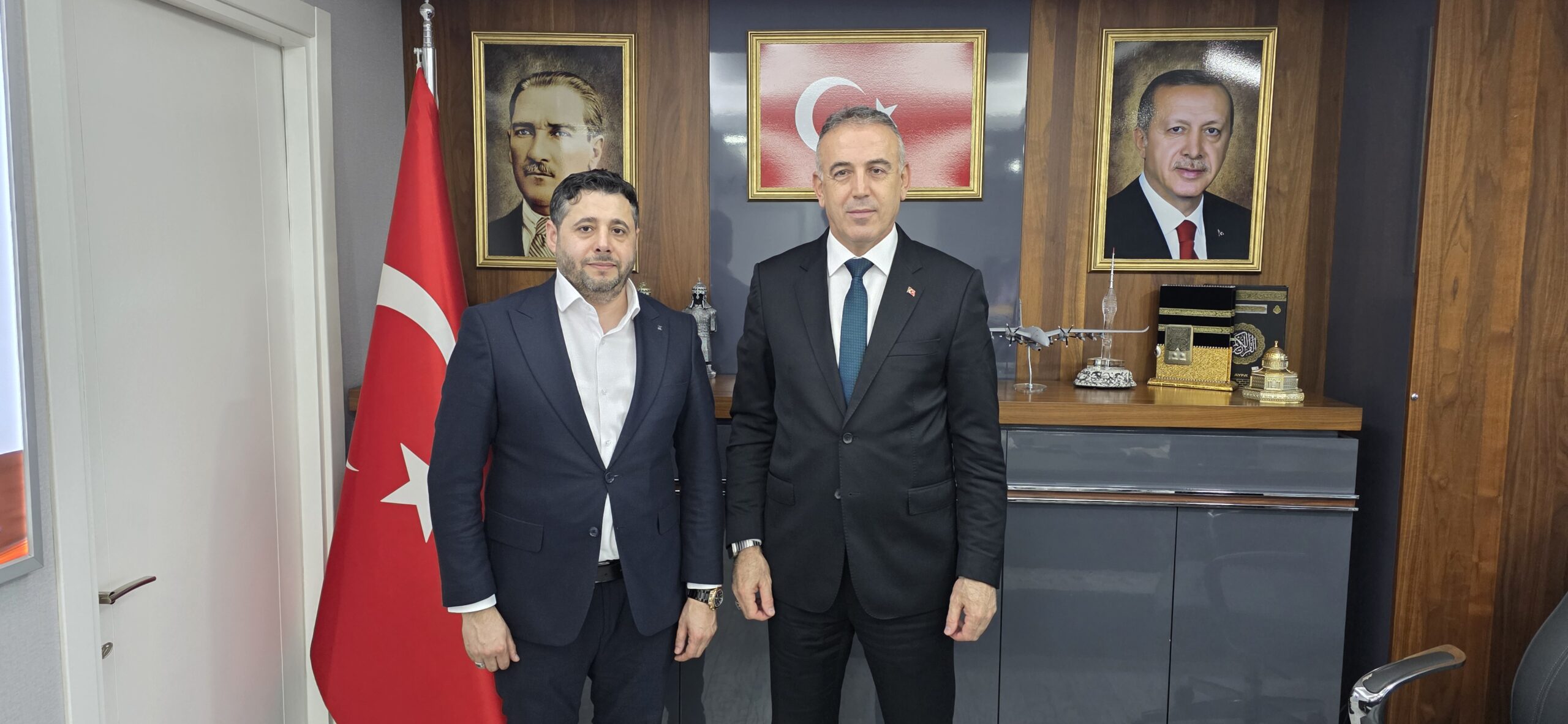 BAĞIMSIZ MEDYA GAZETECİLER DERNEĞİ YÖNETİCİSİ AYDIN ÖZGÜN’DEN AK PARTİ ÜMRANİYE’YE ANLAMLI ZİYARET