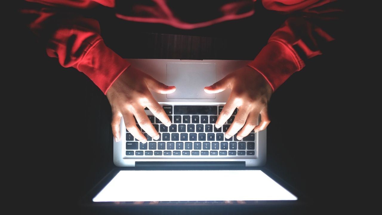 Siber çetelerin yeni hedefi gençler: Burs vaadiyle suç zinciri tuzağı – Birlik Haber Ajansı