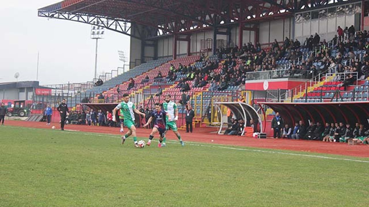 Düzcespor sahasında Amasyaspor’u 2-1 yendi – Birlik Haber Ajansı
