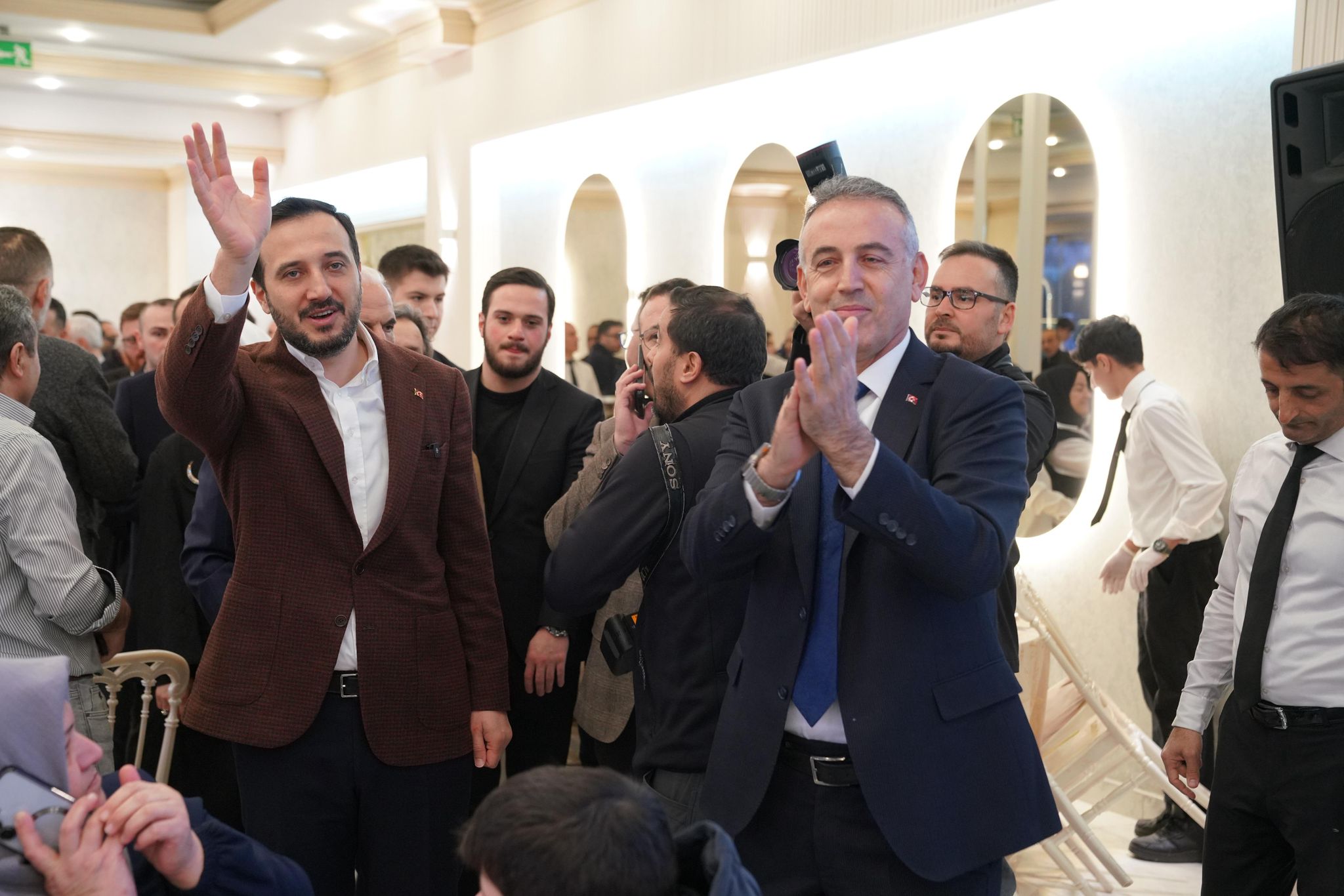 Ümraniye’de 3500 Kişilik Dev İftar: AK Parti Ailesi Gönül Sofrasında Buluştu