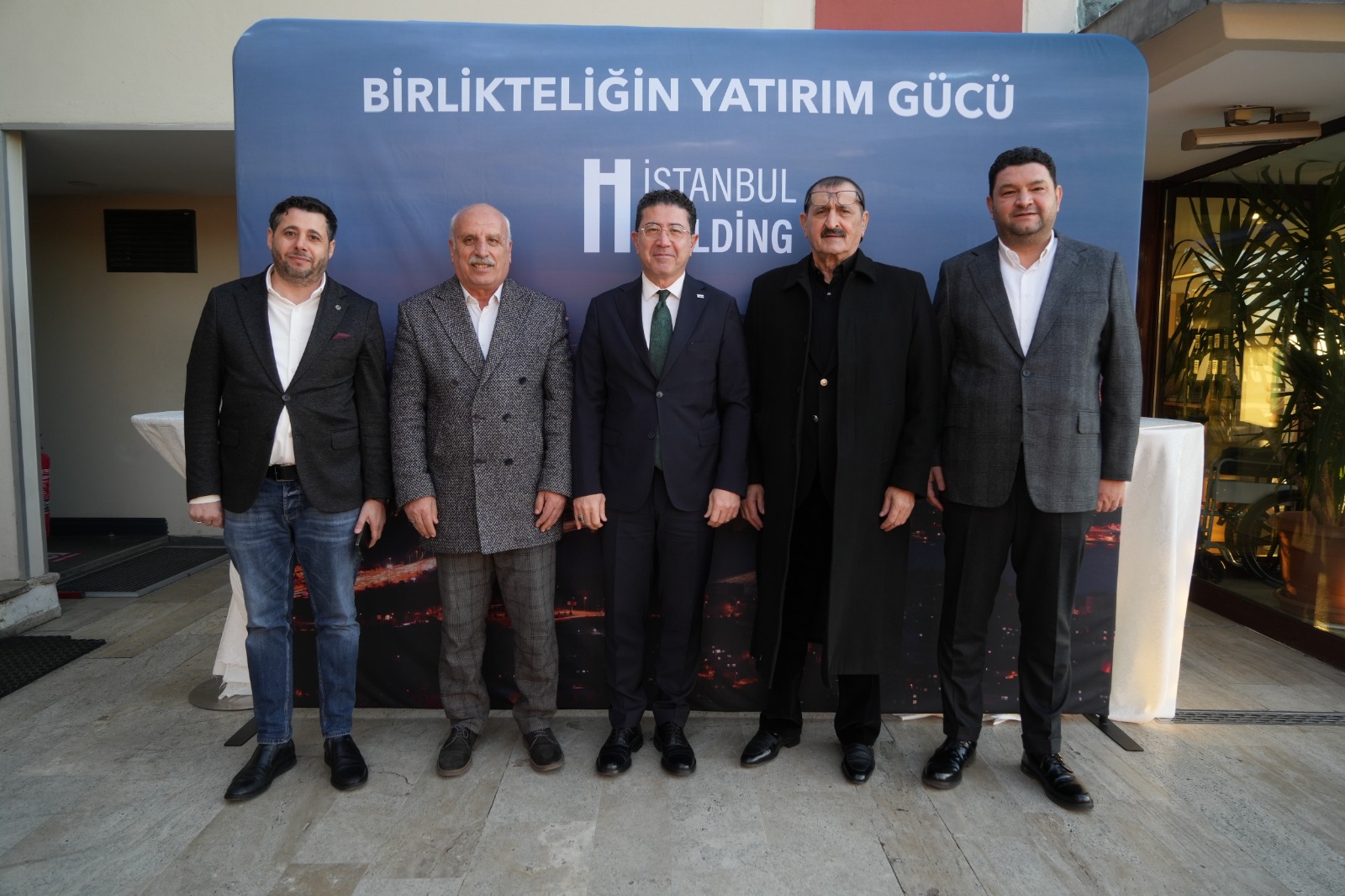 İstanbul Holding Ailesi ve Hissedarları Stk Başkanları İftar Programında Buluştu