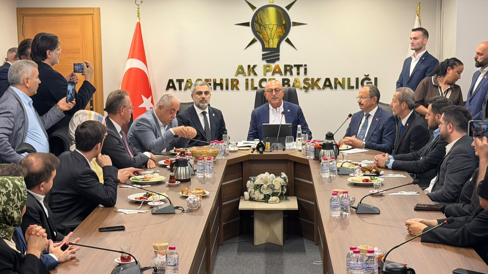 ATAŞEHİR’DE “TÜRKİYE YÜZYILI BULUŞMALARI” GERÇEKLEŞTİRİLDİ!!