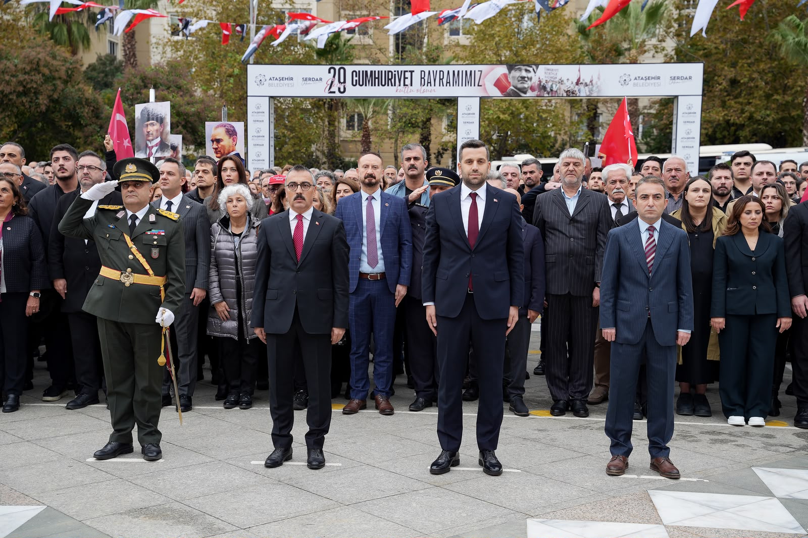Çelenk Sunma Töreni Ataşehir’de Yapıldı: Cumhuriyet’in 103. Yılı