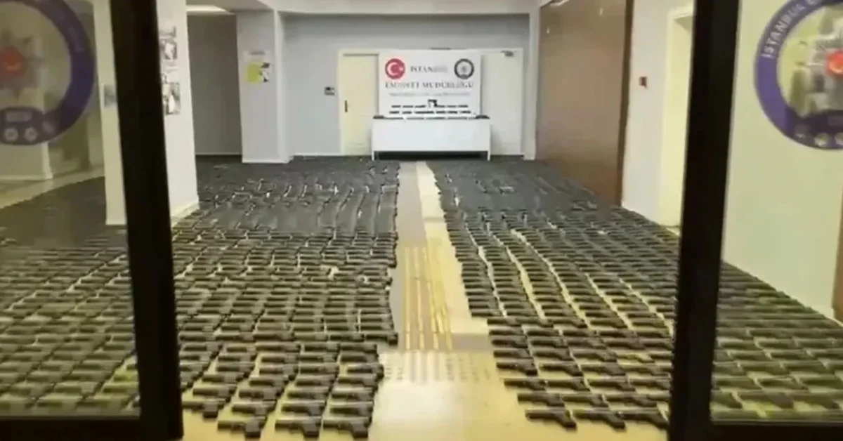 İstanbul’da yeraltı deposundan silah atölyesi çıktı