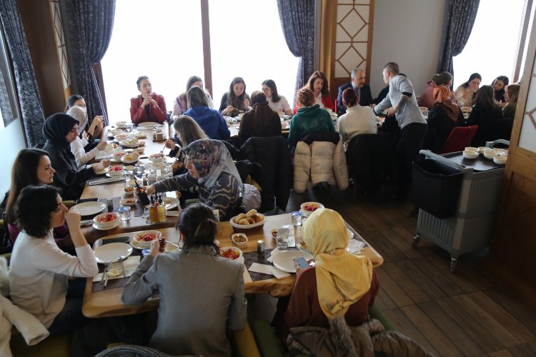 Rize’de Başkan Metin hekimlerle buluştu